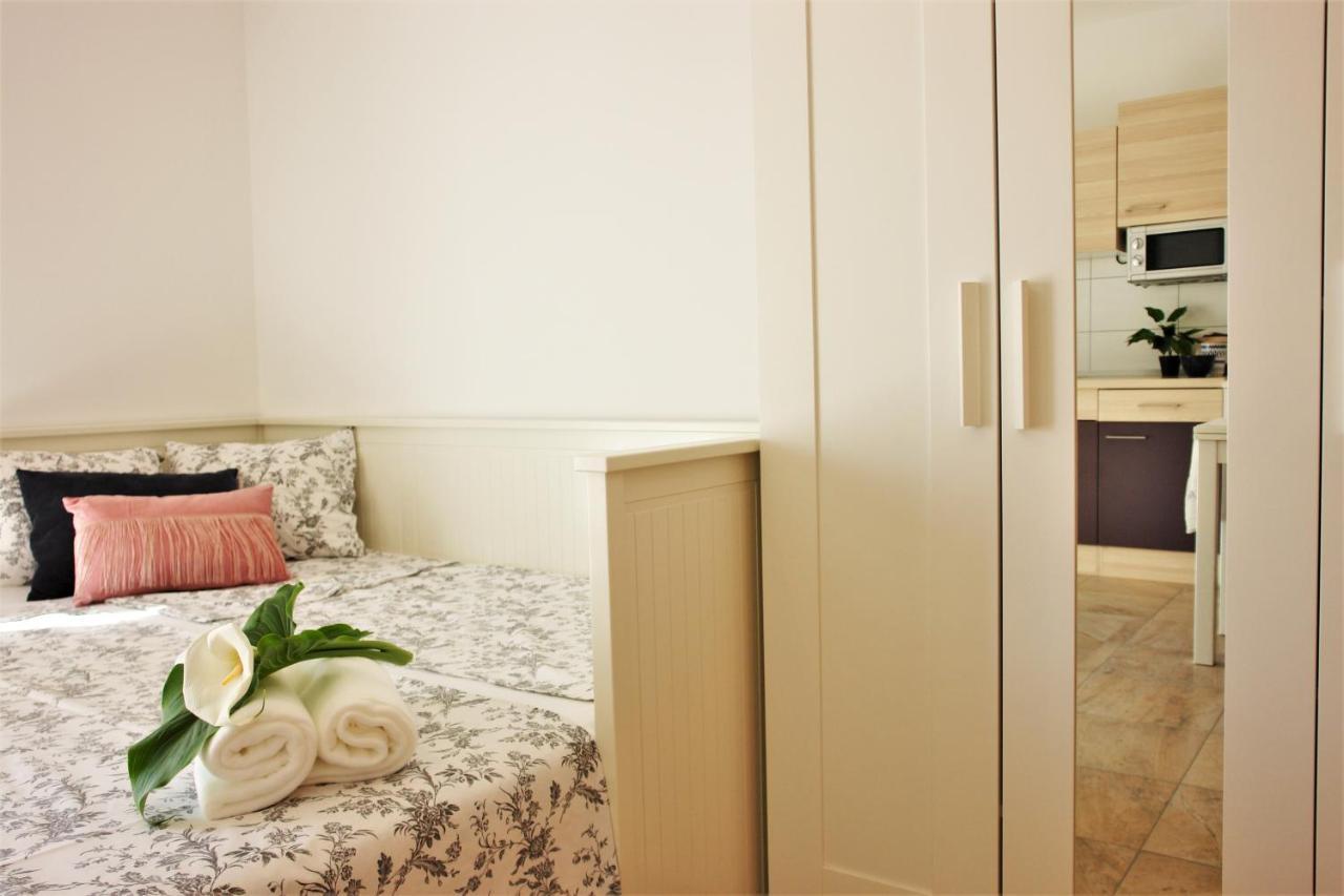 Iva Apartmani Водице Экстерьер фото
