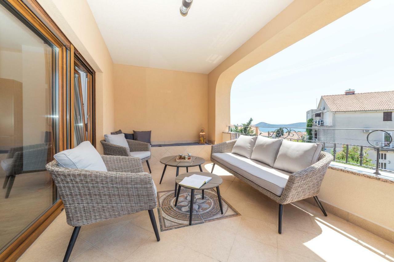 Iva Apartmani Водице Экстерьер фото